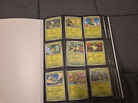 Uitgebreide pokémon kaartenverzameling met prismatic evolutions box, holo's en accessoires - afbeelding 8 van  40