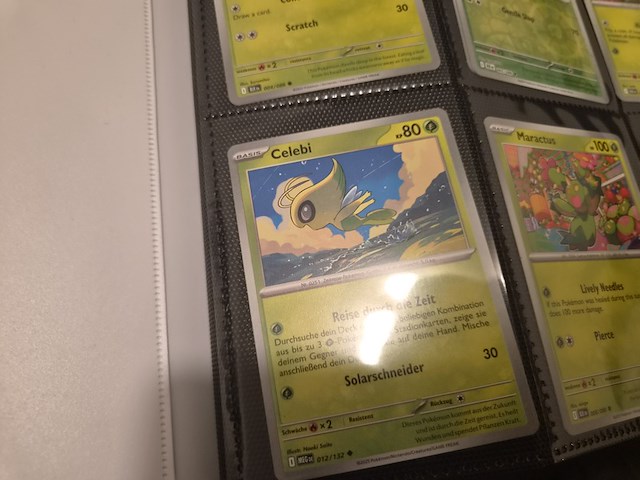 Uitgebreide pokémon kaartenverzameling met prismatic evolutions box, holo's en accessoires - afbeelding 9 van  40