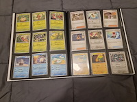 Uitgebreide pokémon kaartenverzameling met prismatic evolutions box, holo's en accessoires - afbeelding 16 van  40