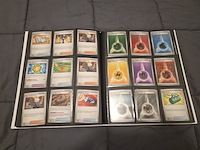 Uitgebreide pokémon kaartenverzameling met prismatic evolutions box, holo's en accessoires - afbeelding 19 van  40
