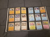 Uitgebreide pokémon kaartenverzameling met prismatic evolutions box, holo's en accessoires - afbeelding 21 van  40