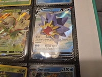 Uitgebreide pokémon verzameling met vintage kaarten, mappen en playmat - afbeelding 9 van  48