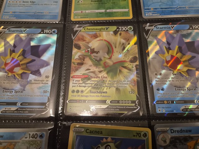 Uitgebreide pokémon verzameling met vintage kaarten, mappen en playmat - afbeelding 10 van  48