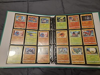 Uitgebreide pokémon verzameling met vintage kaarten, mappen en playmat - afbeelding 13 van  48