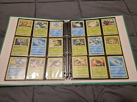 Uitgebreide pokémon verzameling met vintage kaarten, mappen en playmat - afbeelding 16 van  48