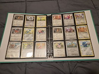 Uitgebreide pokémon verzameling met vintage kaarten, mappen en playmat - afbeelding 17 van  48