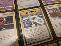 Uitgebreide pokémon verzameling met vintage kaarten, mappen en playmat - afbeelding 19 van  48