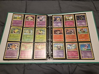 Uitgebreide pokémon verzameling met vintage kaarten, mappen en playmat - afbeelding 22 van  48