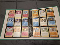 Uitgebreide pokémon verzameling met vintage kaarten, mappen en playmat - afbeelding 24 van  48