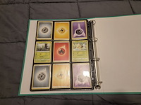 Uitgebreide pokémon verzameling met vintage kaarten, mappen en playmat - afbeelding 43 van  48