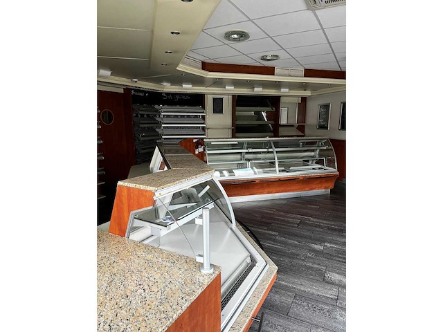 Uitgiftebalie / geheel bakkerij winkel interieur - afbeelding 1 van  5