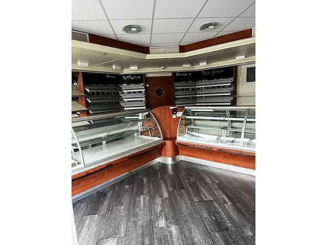 Uitgiftebalie / geheel bakkerij winkel interieur - afbeelding 3 van  5