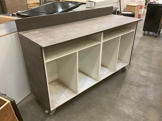 Uitgiftebalie - afbeelding 2 van  2