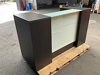 Uitgiftebalie - afbeelding 1 van  4