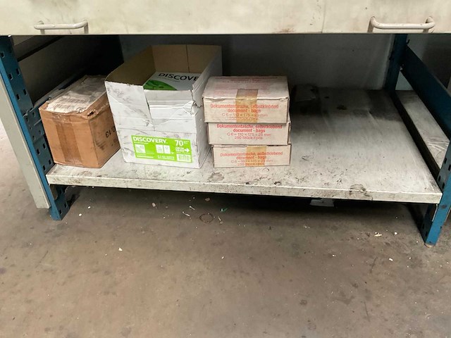 Uitgiftebalie - afbeelding 1 van  8