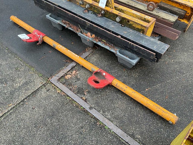 Uithouder - afbeelding 2 van  2