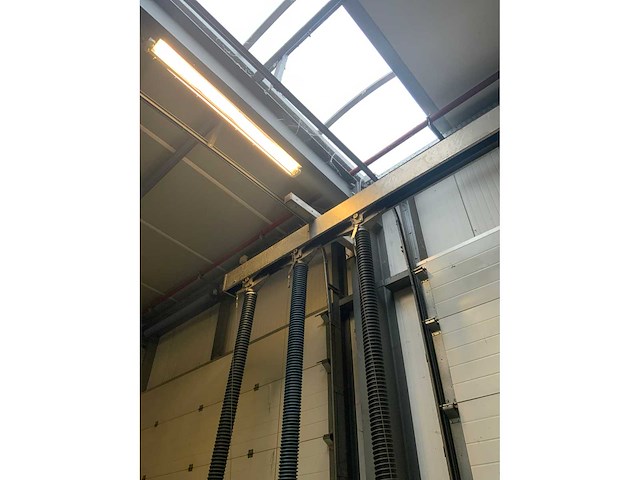 Uitlaat afzuigsysteem op rails - afbeelding 5 van  6