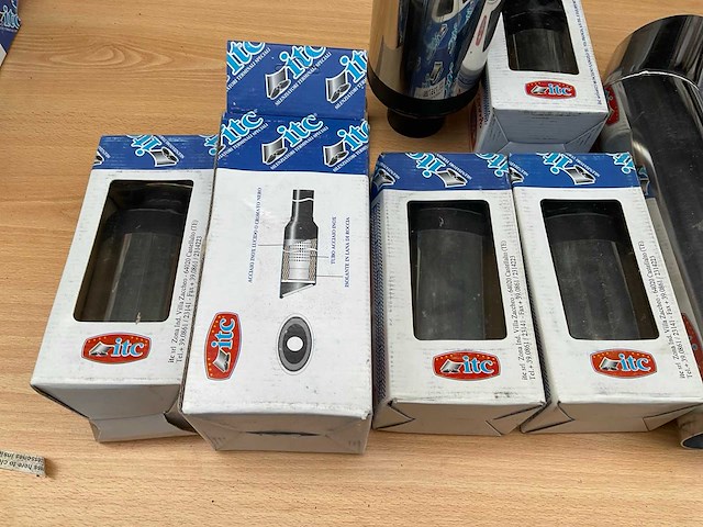 Uitlaat sierstuk (9x) - afbeelding 2 van  4