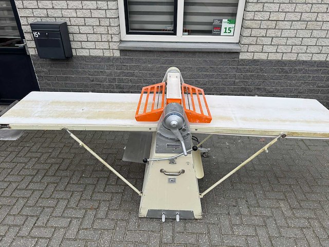 Uitrolmachine / uitroltafel - afbeelding 2 van  4