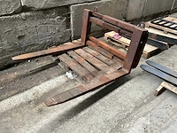 Uitschuifbaar vorkenbord