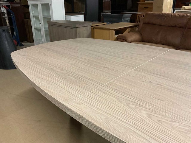 Uitschuifbare eetkamertafel - afbeelding 2 van  18