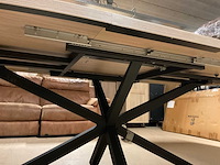 Uitschuifbare eetkamertafel - afbeelding 9 van  18