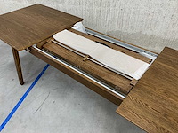 Uitschuifbare eetkamertafel - afbeelding 2 van  3