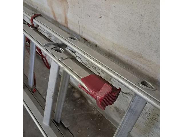 Uitschuifbare ladder 2x14 treeds - afbeelding 3 van  5