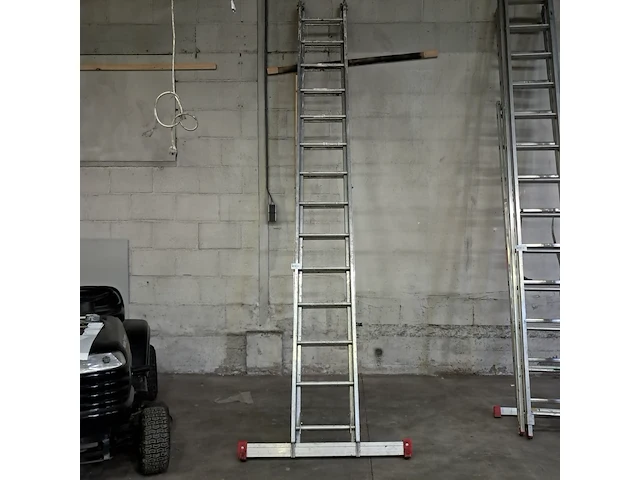 Uitschuifbare ladder 2x14 treeds - afbeelding 1 van  6