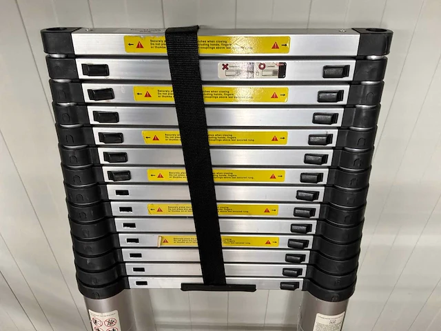 Uitschuifbare ladder - afbeelding 2 van  5