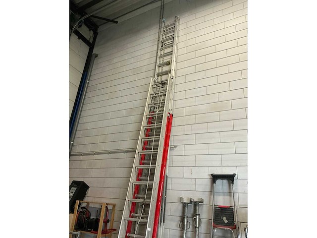 Uitschuifbare ladders (3x) - afbeelding 3 van  6