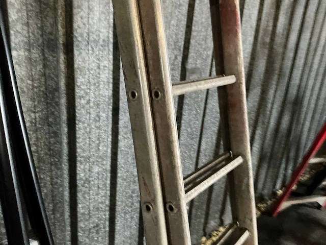 Uitschuifladder (2x) - afbeelding 4 van  4