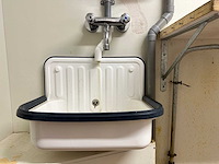 Uitstortgootsteen met mengkraan - afbeelding 1 van  4