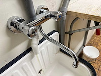 Uitstortgootsteen met mengkraan - afbeelding 3 van  4