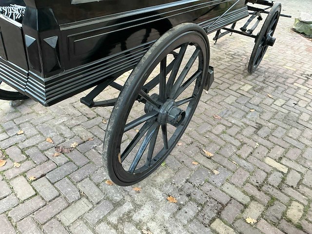 Uitvaartkoets - afbeelding 16 van  35