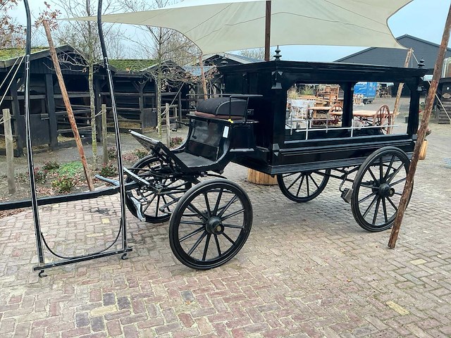 Uitvaartkoets - afbeelding 12 van  35