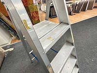 Uitzetrap - afbeelding 3 van  3