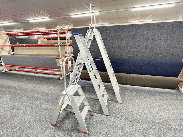 Uitzettrap (3x) - afbeelding 2 van  2