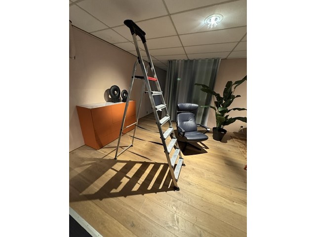 Uitzettrap altrex, double decker, 1x8 treden - afbeelding 1 van  3