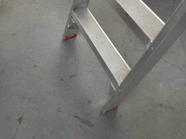 Uitzettrap - afbeelding 2 van  4