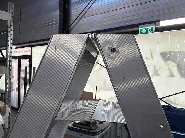 Uitzettrap - afbeelding 4 van  4