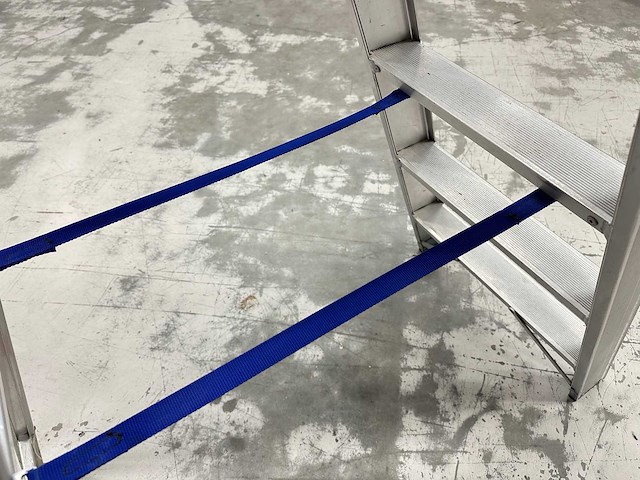 Uitzettrap - afbeelding 3 van  4