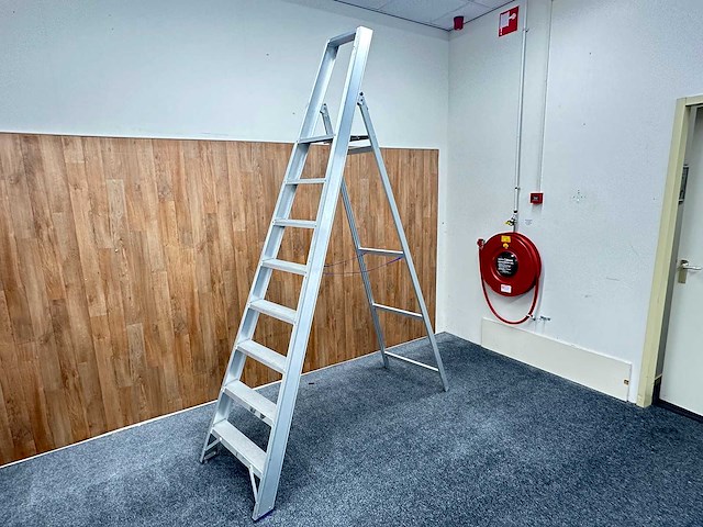 Uitzettrap - afbeelding 1 van  3