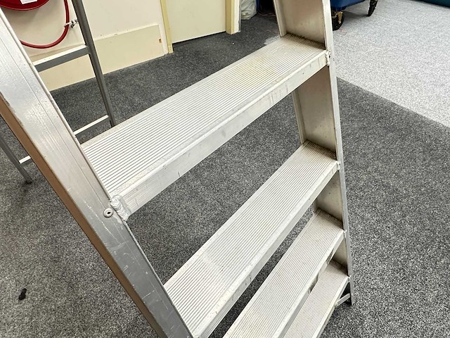 Uitzettrap - afbeelding 3 van  3