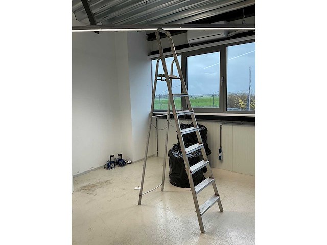 Uitzettrap - afbeelding 2 van  3