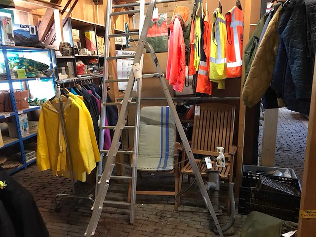 Uitzettrap - afbeelding 1 van  3