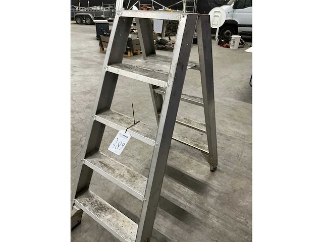 Uitzettrap - afbeelding 4 van  5