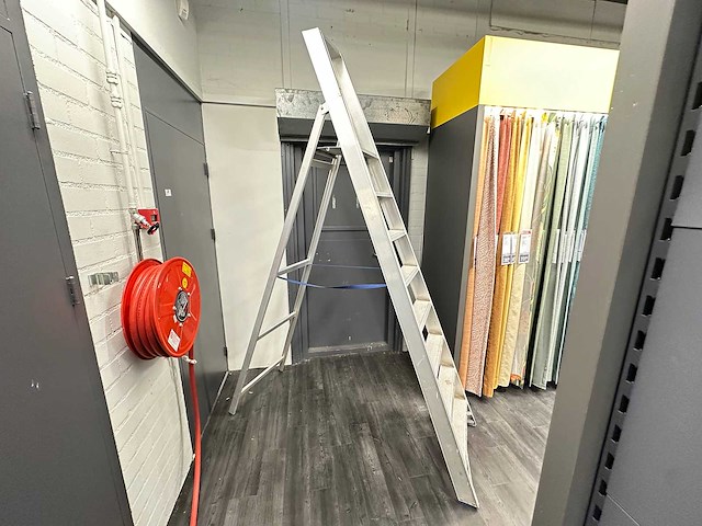 Uitzetttrap - afbeelding 1 van  3