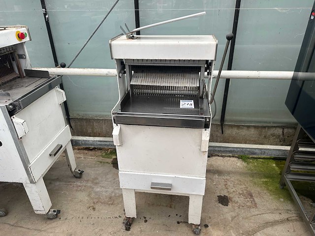 Ulb - broodsnijmachine - afbeelding 1 van  8