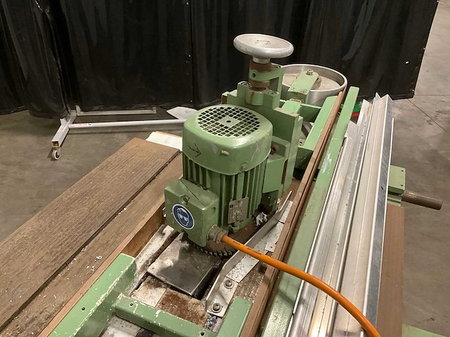 Ulmia 1712 zaagmachine - afbeelding 2 van  12